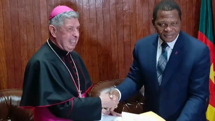 Le MINAT a reçu en audience le nonce apostolique: Entre le Cameroun et le Vatican tout va bien