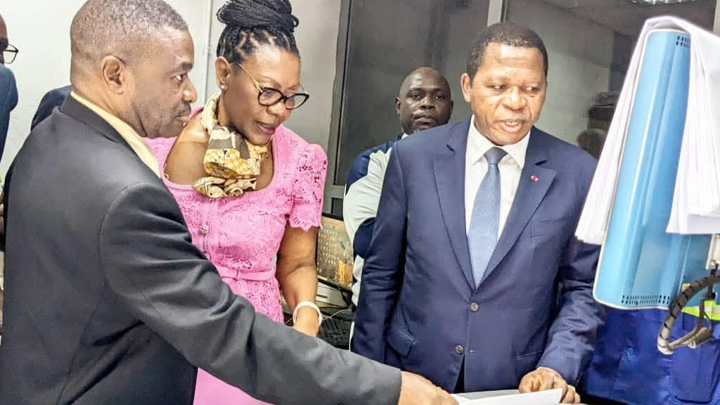 Paul Atanga Nji s’enquiert du processus de production des documents électoraux à la SOPECAM