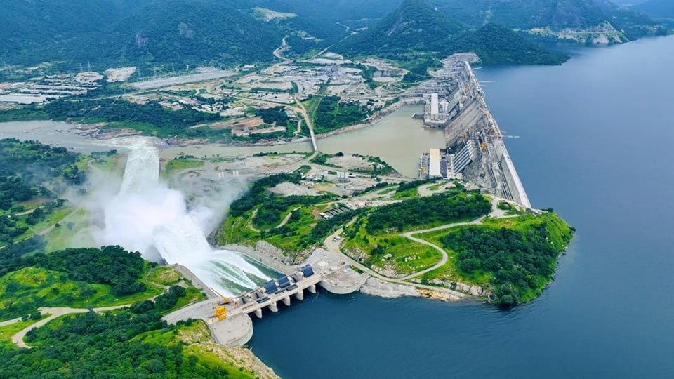 L’Éthiopie inaugure le plus grand barrage hydroélectrique d’Afrique, entre fierté nationale et tensions régionales