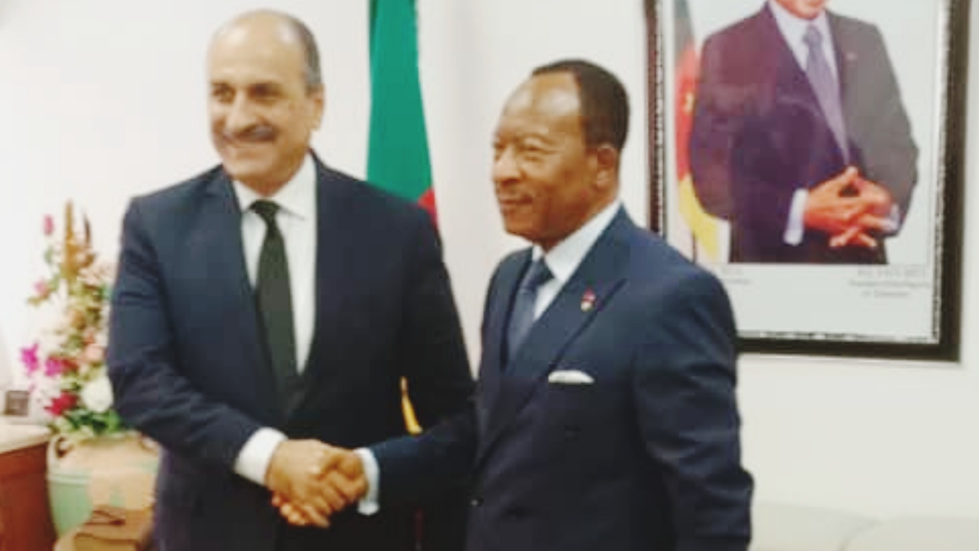 Coopération : le Ministre des Travaux Publics, reçoit  l'Ambassadeur de Tunisie au Cameroun