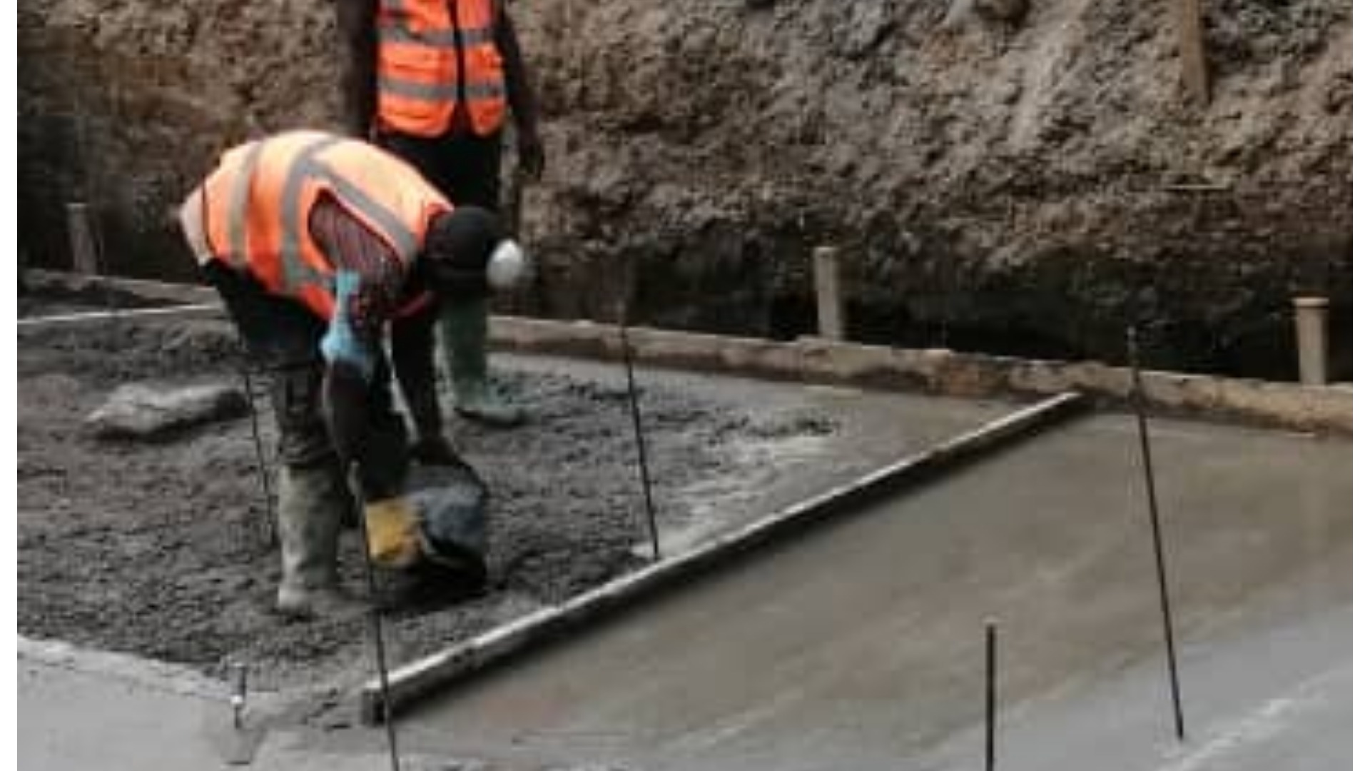 Travaux en régie : Dalot quadruple en béton armé en construction sur la route communale Singaidi – Douroum