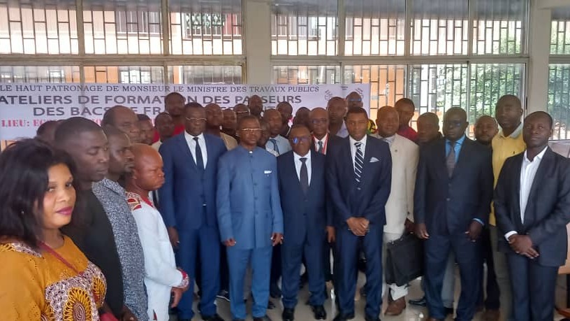 Gestion des bacs de franchissement au Cameroun : le MINTP renforce les capacités du personnel navigant