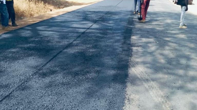 Entretien de la traversée de la ville de Ngaoundéré: l’entreprise effectue les travaux