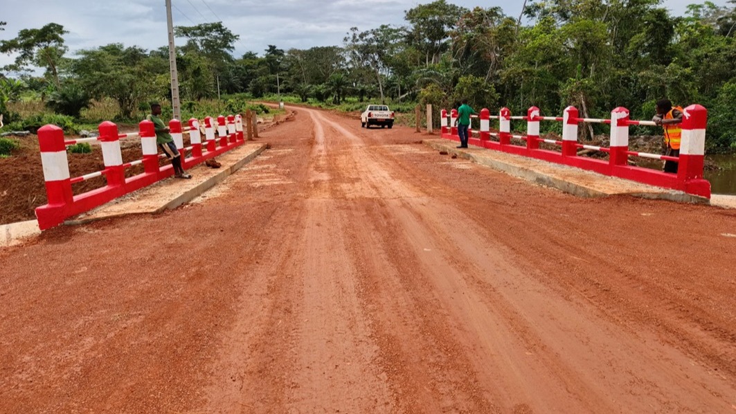 Région de l’Est : les travaux de construction d’un pont définitif sur la rivière Koume dans le département du Lom et Djerem sont achevés