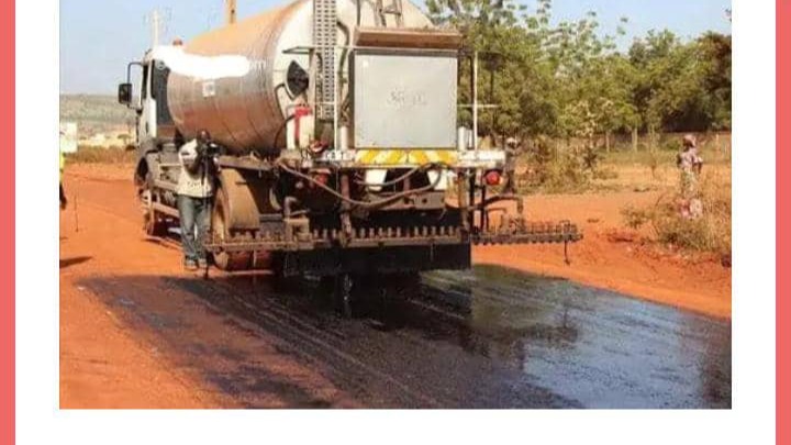 Entretien routier : plusieurs produits innovants, destinés à l’entretien des routes, agréés par le MINTP