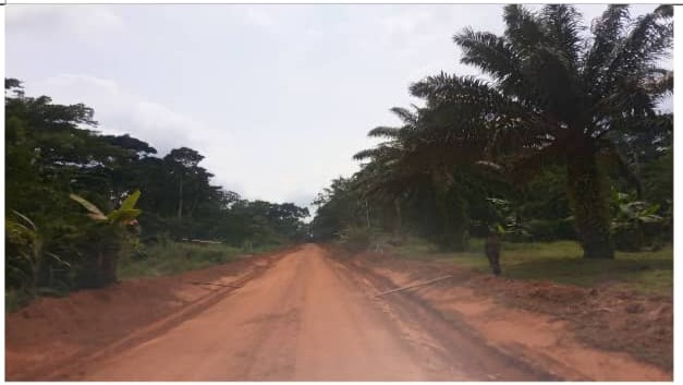 Entretien de la route communale Akoaloui-Ebombeti et bretelles (24,7 km); les travaux sont réceptionnés