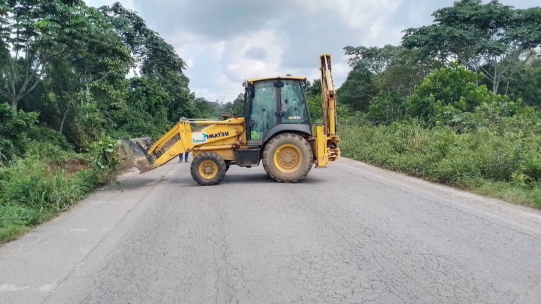 Reconstruction de la section Bekoko-Limbe-Idenau: un contrat commercial signé avec l'entreprise ATI BONISA