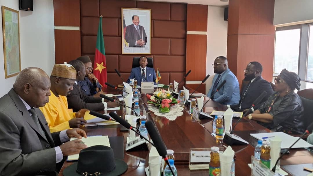 Réhabilitation de certaines routes en terre dans les régions de l’Adamaoua et du Littoral : le MINTP recommande l’utilisation des produits stabilisants disponibles sur le marché camerounais
