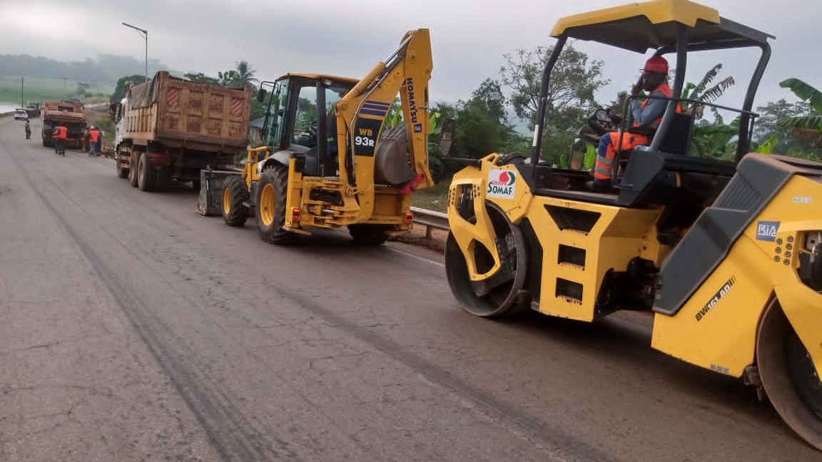 Entretien confirtatif de la Nationale 10, Yaoundé-Ayos-Bonis: travaux en cours