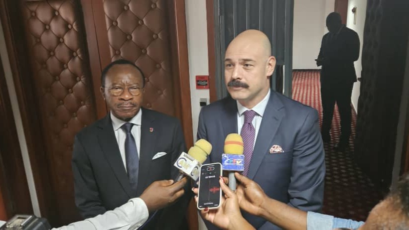 Audience: le Ministre des Travaux Publics a reçu l'ambassadeur de Turquie au Cameroun