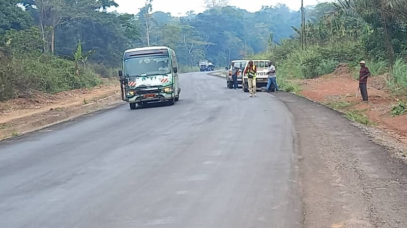 Entretien confortatif de la Nationale 10, Yaoundé-Ayos-Bonis : l’entreprise arrête les prestations à effectuer