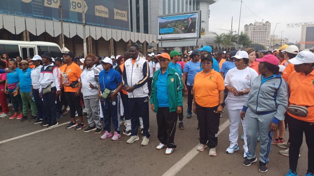 Journée Internationale de la Femme 2025 : le personnel feminin du MINTP participe à la marche sportive