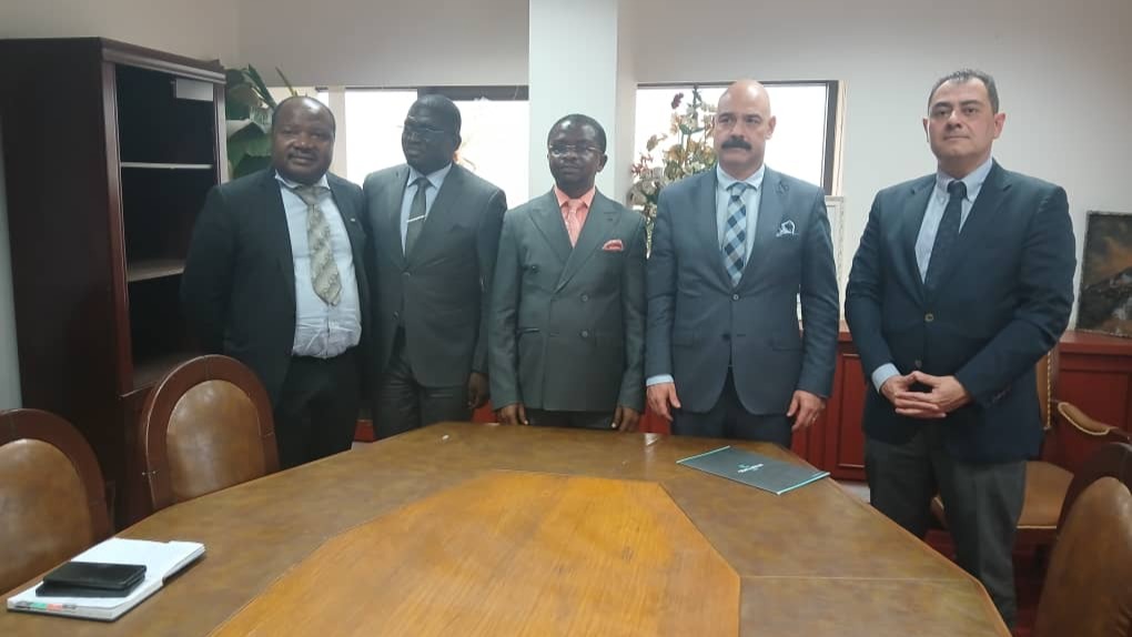 Audience accordée à S.E .M. Volkan ÖSKIPER, Ambassadeur  de la République de Turquie au Cameroun