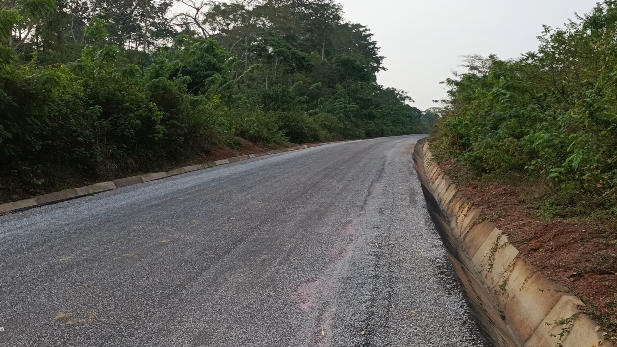 Construction de la route Ngultang-Mengueme Si : l’entreprise doit livrer les travaux au courant de l’année 2025