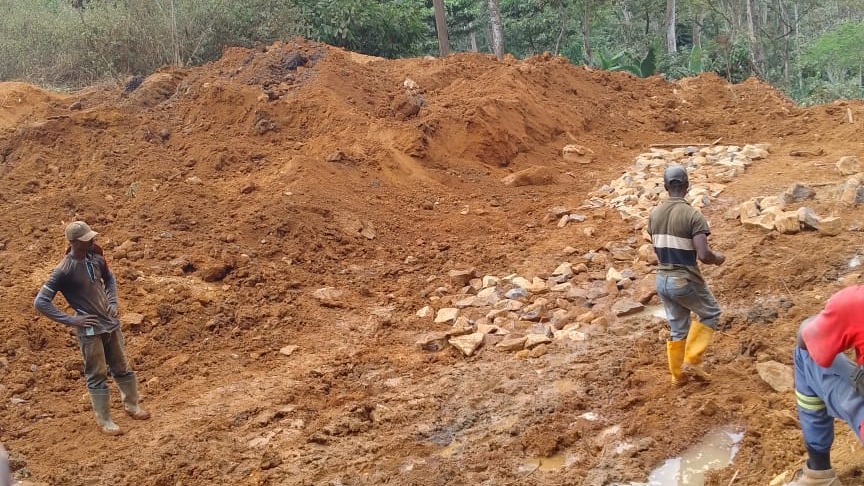 Entretien de la route Bafang-Nkondjock : l’entreprise entame les travaux sur les zones critiques