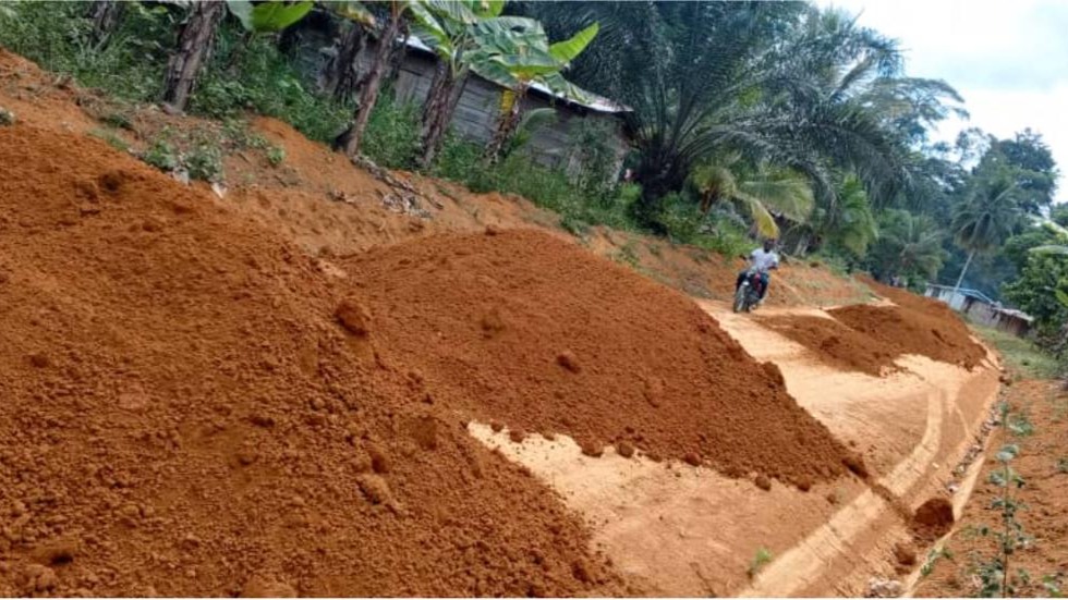 Route communale Mendjimi-Ebozi-Abang-Minko'o dans la Vallée du Ntem : on s'achemine vers la fin des travaux de réhabilitation
