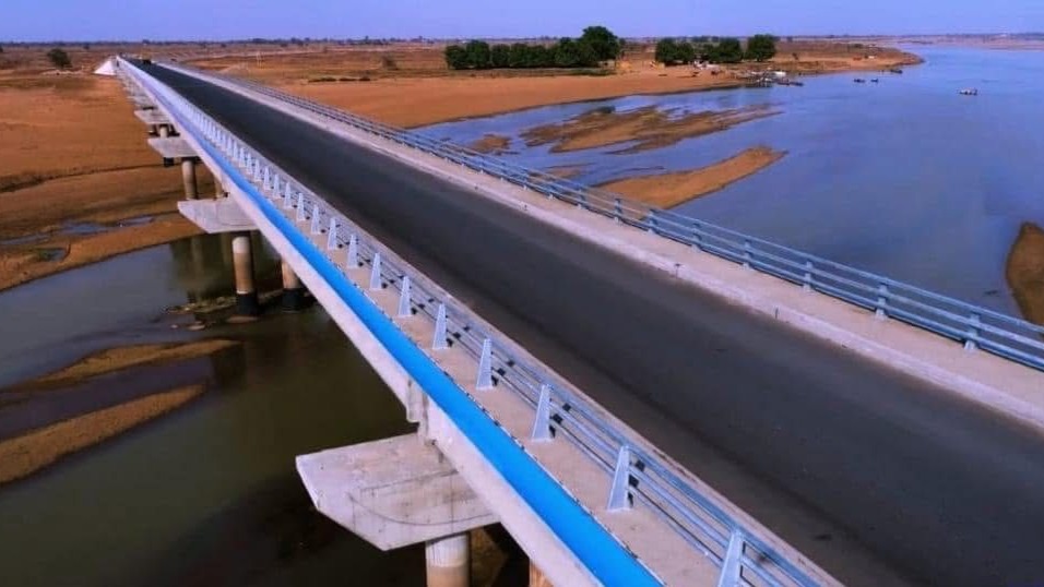 Pont sur le fleuve Logone : le MINTP instruit l'élaboration d'un chronogramme d’exécution des travaux restants du pont de Boneye