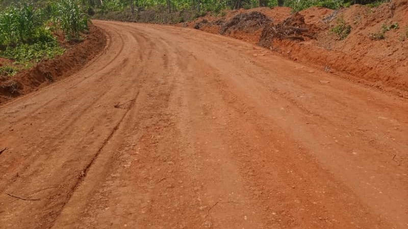 Département du Ndé: fin des travaux d’entretien en régie de la route Bantoum-Mavetong, y compris  travaux d'assainissement