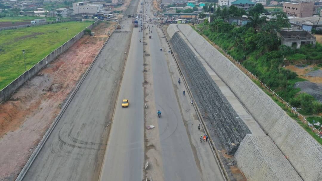 Aménagement de l’entrée Est de Douala : le Mintp active les leviers pour achever la phase 2