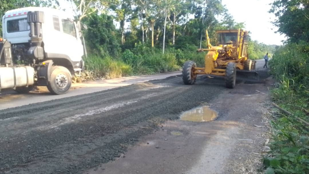 Entretien de la route Edéa-Kribi : l’entreprise SOMAF mobilisée sur la section Edéa-Kribi