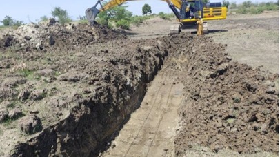 Réhabilitation de la section de route Moutourwa – Maroua sur la N1 : l’entreprise poursuit ses activités avec le nettoyage de la zone des travaux