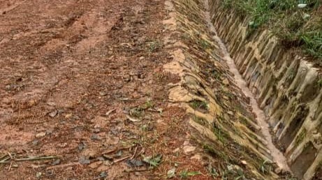 Travaux de bitumage en enduit superficiel du bassin agricole de BAKOTCHA-BAKASSA-DOMGA-BAKOTCHA : Le Ministre des Travaux Publics encourage l'entreprise