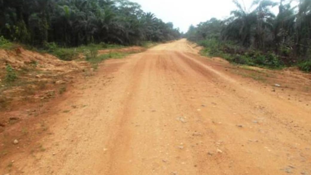 Entretien des routes en terre dans l’arrondissement de Yabassi: une convention MINTP/GREENFIELD PLANTATIONS pour réaliser la suite des travaux