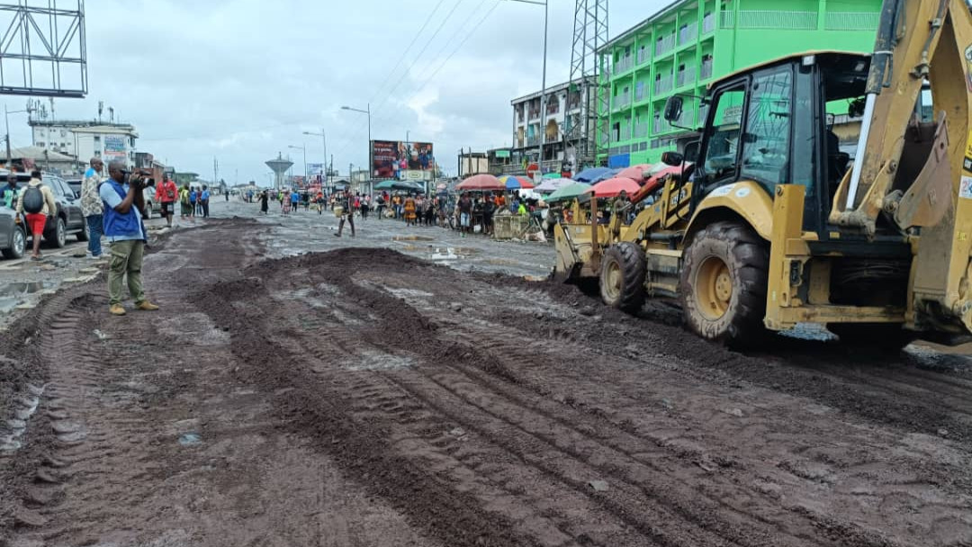 Pénétrante Ouest de la ville de Douala : le Ministre des Travaux Publics arrête des mesures pour fluidifier la circulation
