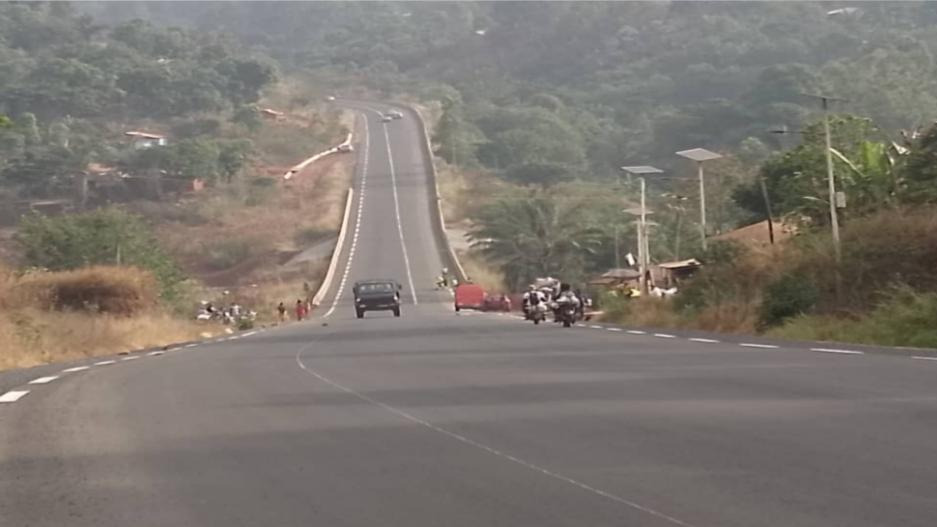 Réhabilitation de la route Babadjou–Bamenda : les travaux s'exécutent à bon rythme sur toutes les sections