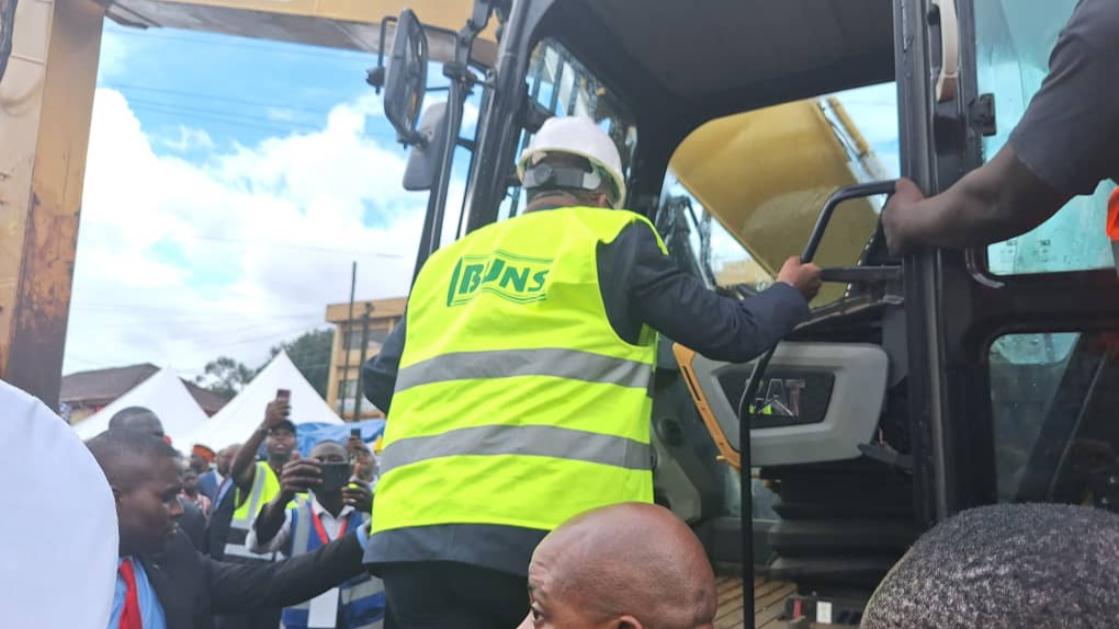 Lancement des travaux de la Traversée urbaine de la ville de Bamenda, le PM salue le courage des vaillantes populations du nord-ouest