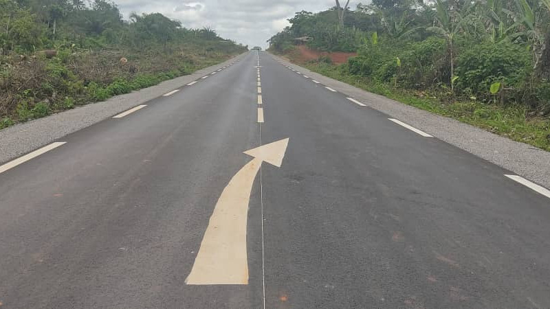 Route Mbama-Messamena: près de 40 km dans le Haut-Nyong,  6.152 km de voirie à Abong-Mbang et 5 km de voirie à Messamena livrés au cours du septennat 2018-2025