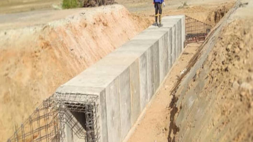Guidiguis–Yagoua (N12) : le Groupement SINOHYDRO/STECOL engage la construction des dalots et poursuit les édifices de la mission de contrôle