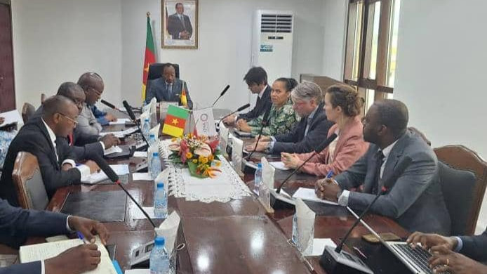 Reconstruction de la route Yaoundé–Douala : l’AFD confirme son appui technique et financier au projet