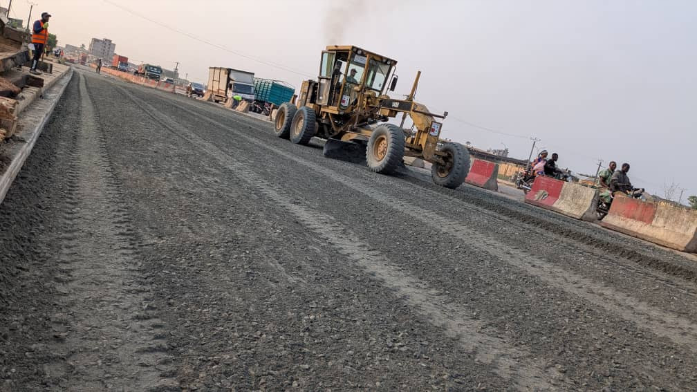 Phase 2 de l’aménagement de l’Entrée Est de la ville de Douala : l’équipe-projet rassure sur l’évolution des travaux