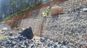 Construction de la section Kumbo – Ndu (39 km) sur la Nationale N°11 : les terrassements sont quasiment achevés